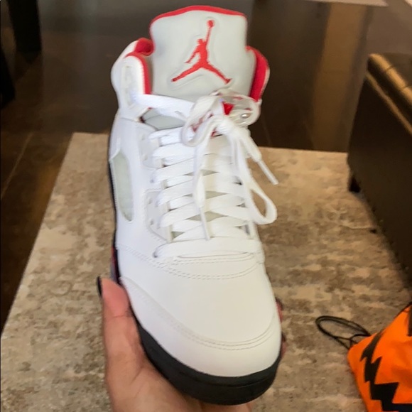 Size 6 air Jordan 5 retro - Picture 5 of 5